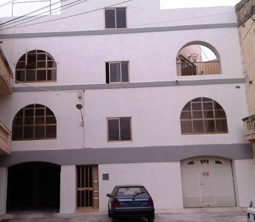Central Studio Apartment Santa Vennera Luaran gambar