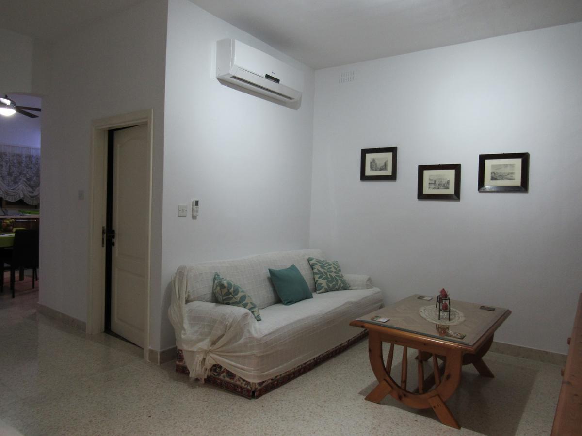 Central Studio Apartment Santa Vennera Luaran gambar