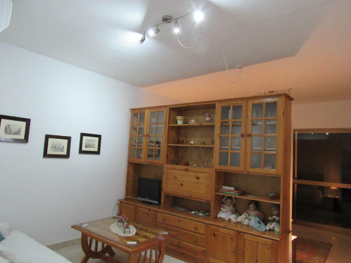 Central Studio Apartment Santa Vennera Luaran gambar