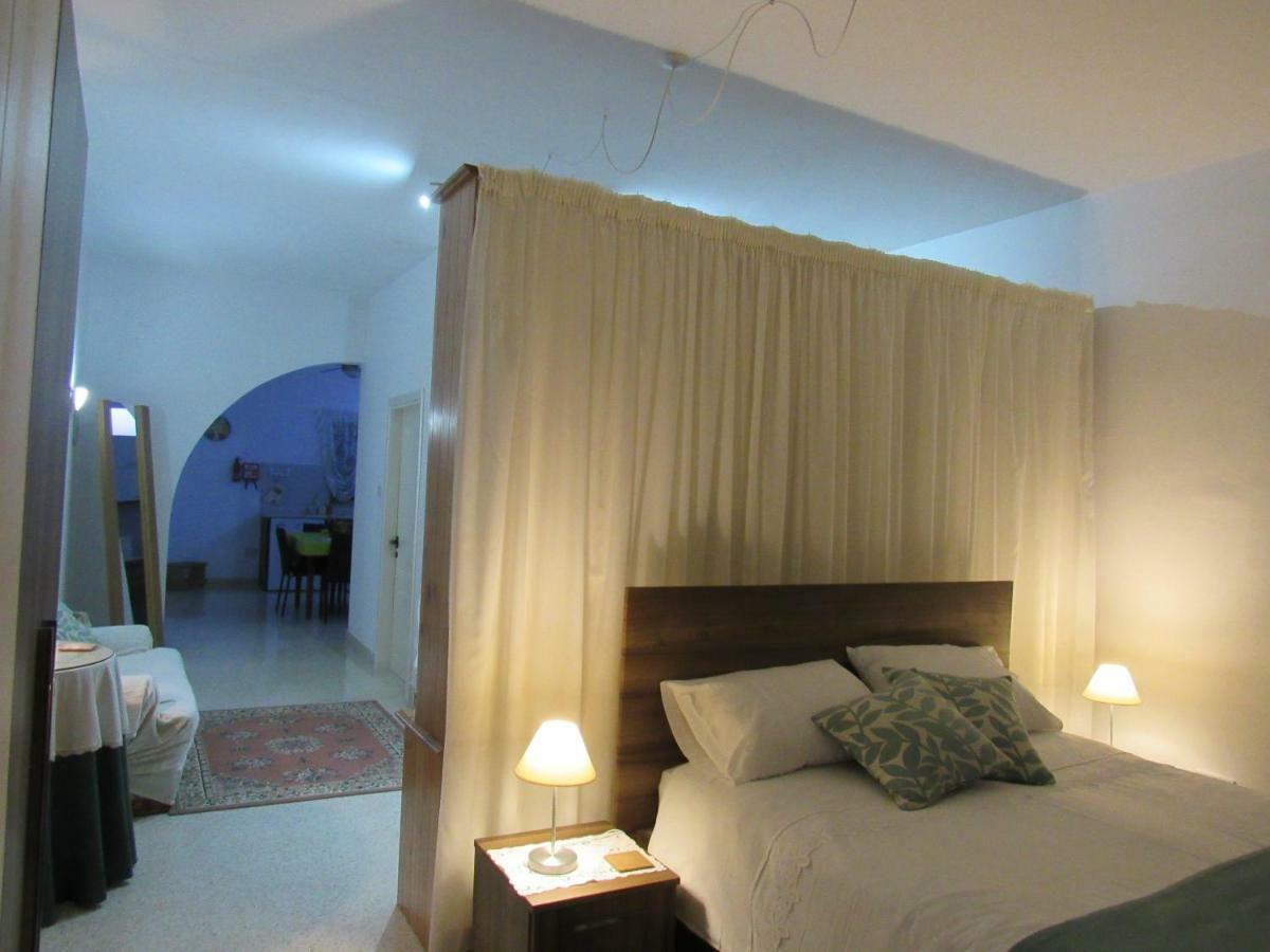 Central Studio Apartment Santa Vennera Luaran gambar