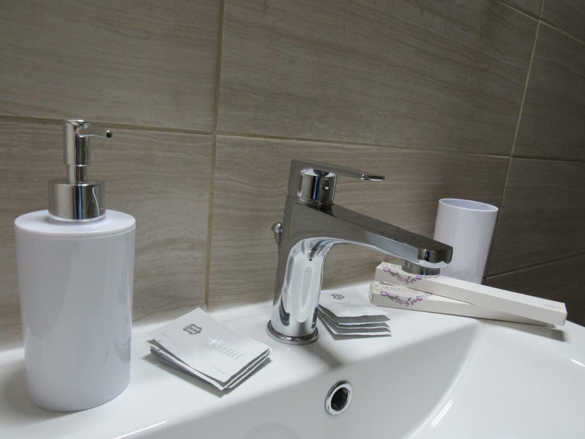 Central Studio Apartment Santa Vennera Luaran gambar
